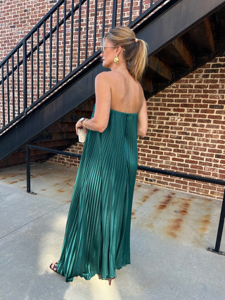 Dress Forum | Flowy Pleated Maxi Dress Emerald