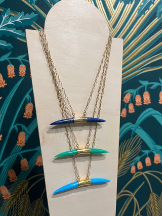 Amulet Brave Design | Green Onyx Tusk Necklace