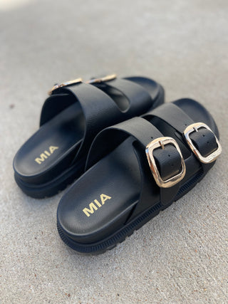 Gen Buckle Sandal