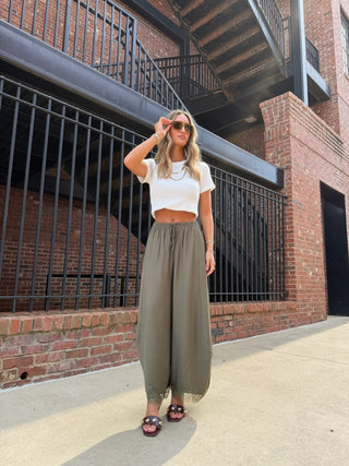 Lenny Barrel Lace Bottoms
