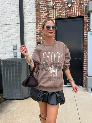 Le Lis | Cowboy Oversized Sweatshirt Mocha