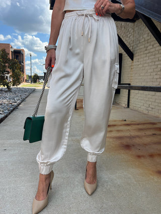 Glam | The Mereda Jogger Cream
