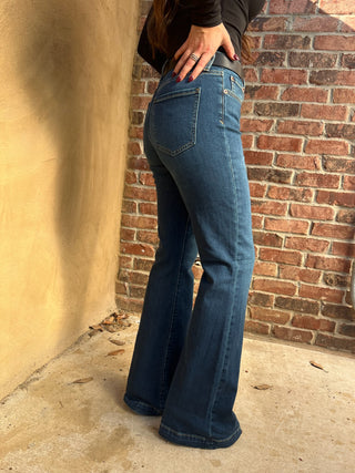 Daze | The Heartbreaker Mid Rise Flare in Hit Maker