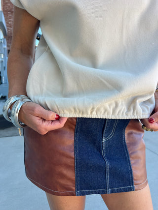 Traveler Basic Beige Top