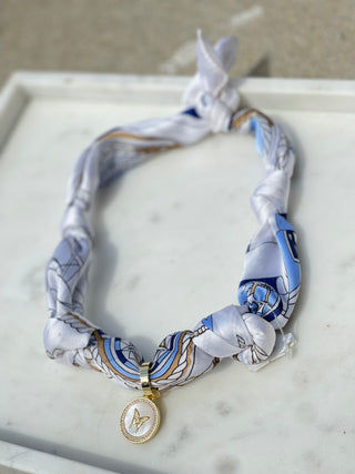 Jennifer Thames | Pearl Gold Butterfly Blu/Wht Scarf