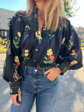 Entro | Britt Smocked Ruffle Blouse Black