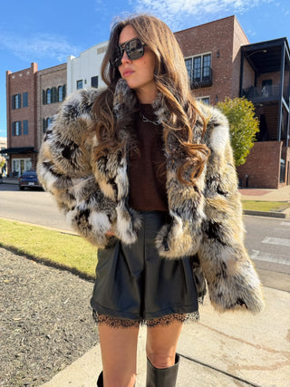 Olivaceous Rosa Essential Sweater Vest Brown