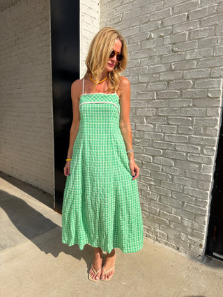 Entro | Green Gingham Midi Dress in Kelly Green