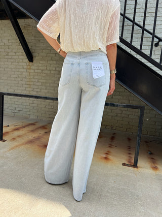 Daze Denim | Madison Mid Rise Wide Leg in Baby Talk