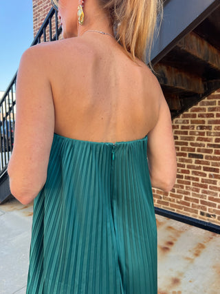 Dress Forum | Flowy Pleated Maxi Dress Emerald