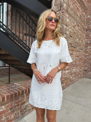 Z SUPPLY | Daya Embroidered Top