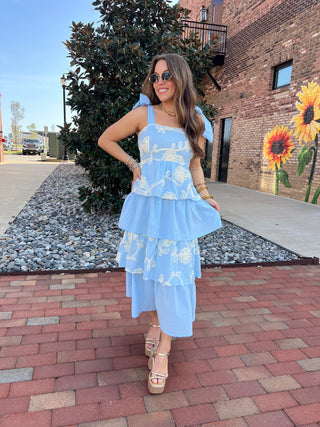 Entro | Meliora Floral Applique Midi Dress Lt Blue
