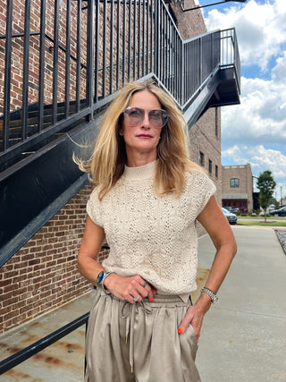 EESOME| The Honey Bee Mock Neck Oatmeal