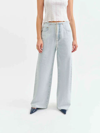 Daze Denim | Madison Mid Rise Wide Leg in Baby Talk