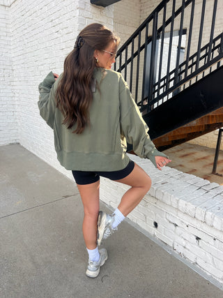 Just Scrolling Sweatshirt Green