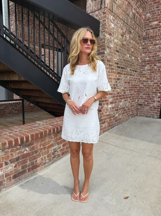 Z SUPPLY | Daya Embroidered Skirt White