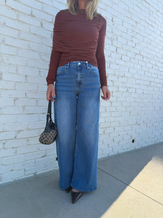 Megan Loose Straight