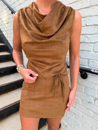 Zuri Suede Set Brown