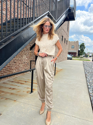 Glam | The Mereda Jogger Mocha