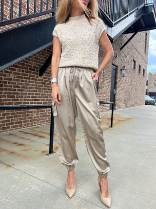 Glam | The Mereda Jogger Mocha