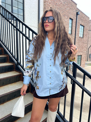 Entro | Bria Floral Accent Ruffle Blouse Chambray