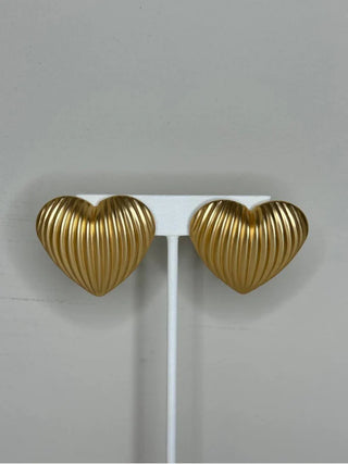 My Girl In LA | Ribbed Heart Stud Earring