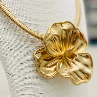 TWO FORTY TWO | Pansy Vintage Flower  - Matte Gold