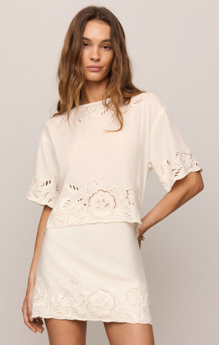 Z SUPPLY | Daya Embroidered Top