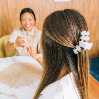 TELETIES Classic Hair Clip | Medium | Coconut White