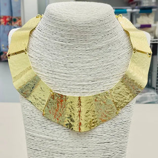 TWO FORTY TWO | Chic Floating Collar Necklace - Gold