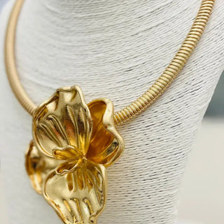 TWO FORTY TWO | Pansy Vintage Flower  - Matte Gold