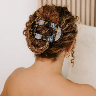 TELETIES | Round Flat Hair Clip | Medium | Tortoise