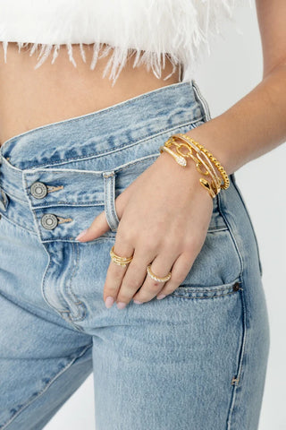 SAHIRA | Phoebe Cuff