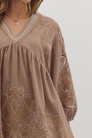 Entro | Isryn Embroidered Floral Dress Mocha
