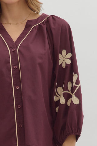 Entro | Corie Embroidered Sleeve Solid Top Merlot